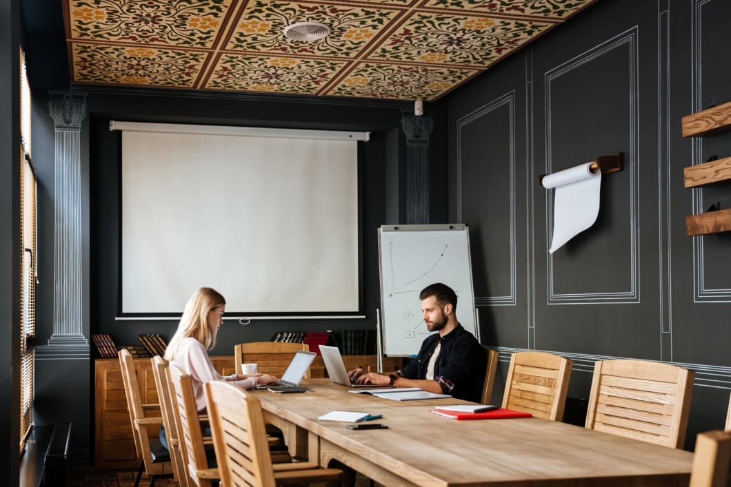 Meeting rooms that feel like being in the same room